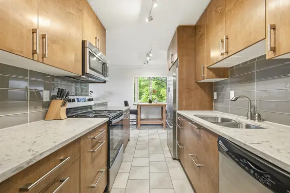 222 340 West 3rd Street, North Vancouver For Sale - image 4