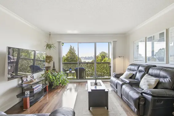 222 340 West 3rd Street, North Vancouver For Sale - image 9