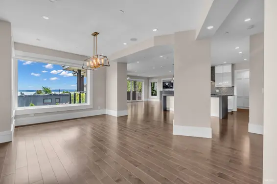 2548 Mathers Avenue, West Vancouver For Sale - image 10