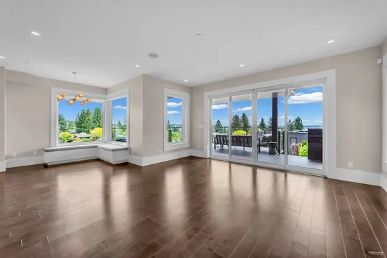 2548 Mathers Avenue, West Vancouver For Sale - image 12