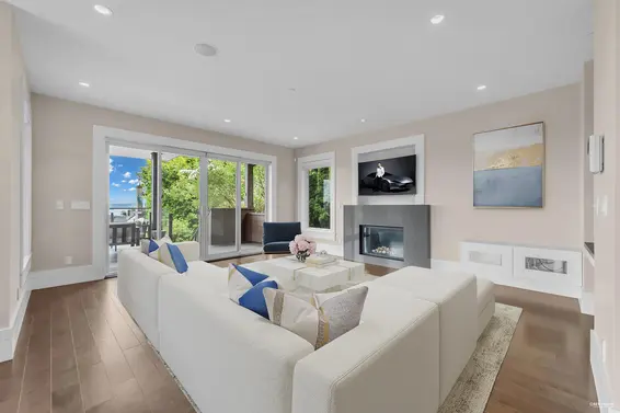2548 Mathers Avenue, West Vancouver For Sale - image 13