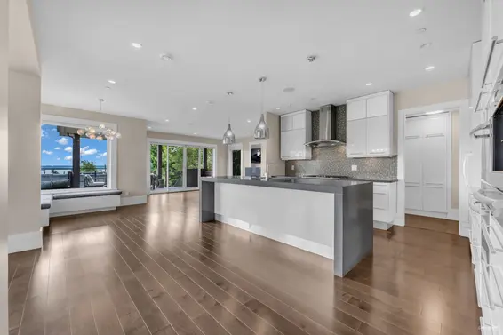 2548 Mathers Avenue, West Vancouver For Sale - image 19