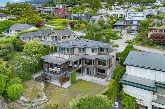 2548 Mathers Avenue, West Vancouver For Sale - image 40