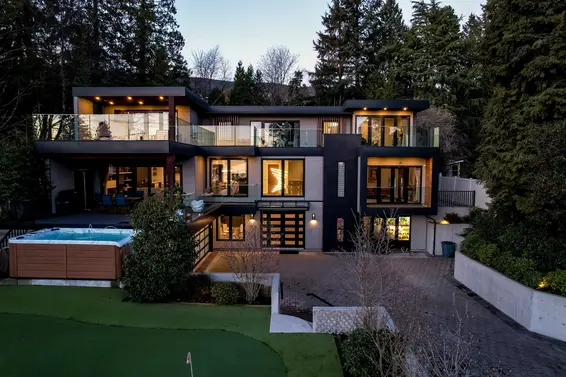 1497 Queens Avenue, West Vancouver For Sale - image 31