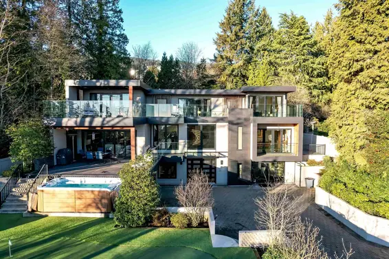 1497 Queens Avenue, West Vancouver For Sale - image 37