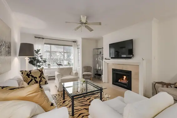 206 3383 Capilano Crescent, North Vancouver