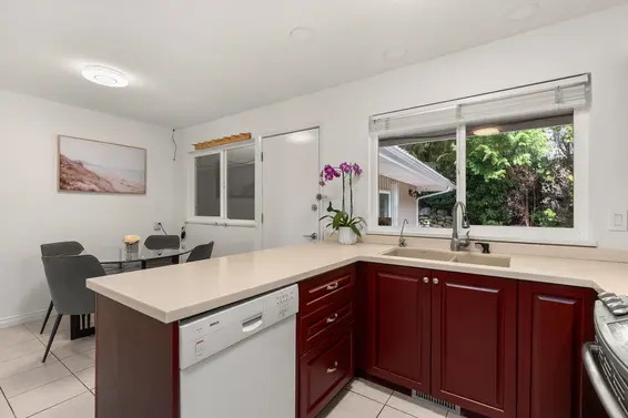 4780 Estevan Place, West Vancouver For Sale - image 10