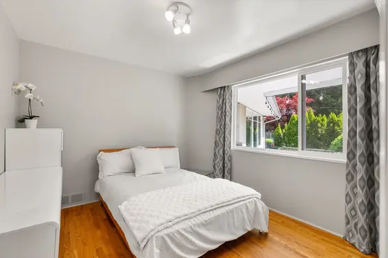 4780 Estevan Place, West Vancouver For Sale - image 19