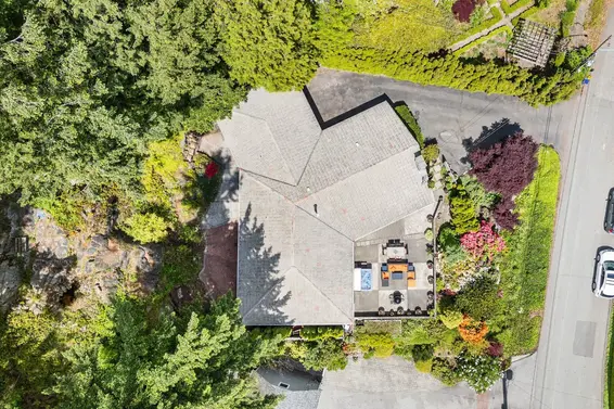 4780 Estevan Place, West Vancouver For Sale - image 33