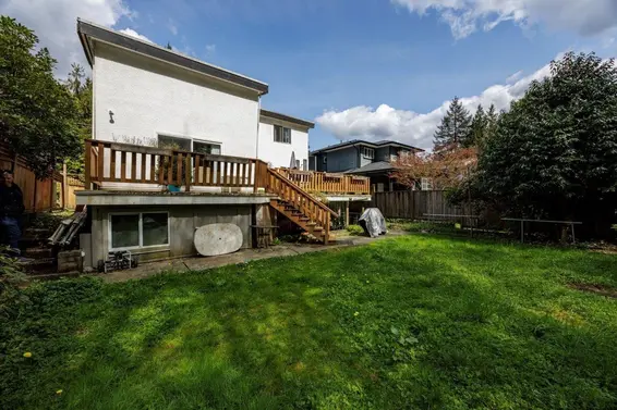 4339 Cliffmont Road, North Vancouver For Sale - image 10