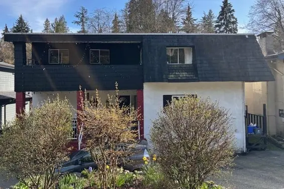 4339 Cliffmont Road, North Vancouver For Sale - image 2