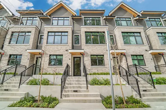 7 1960 Glenaire Drive, Vancouver