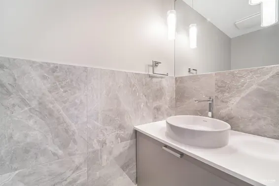 7 1960 Glenaire Drive, Vancouver For Sale - image 11