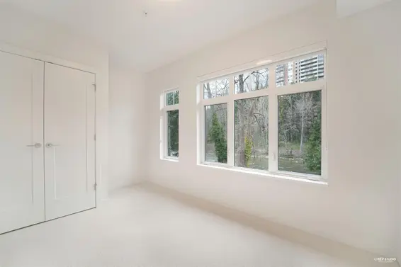 7 1960 Glenaire Drive, Vancouver For Sale - image 13