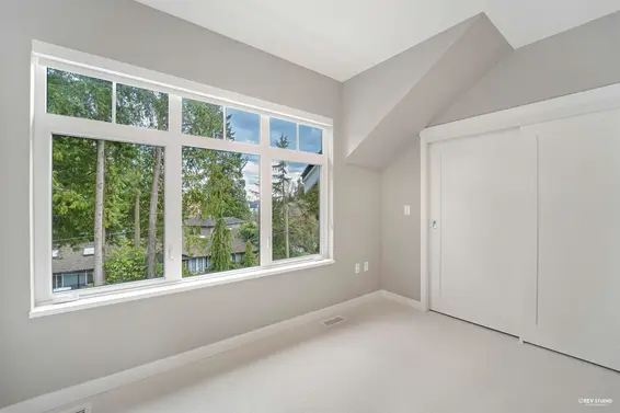 7 1960 Glenaire Drive, Vancouver For Sale - image 15