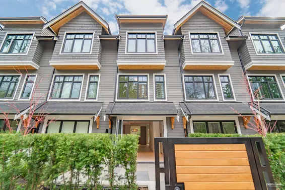 7 1960 Glenaire Drive, Vancouver For Sale - image 3