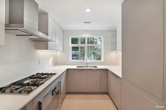 7 1960 Glenaire Drive, Vancouver For Sale - image 5