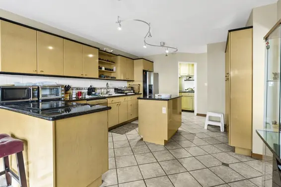 4582 Woodgreen Court, West Vancouver For Sale - image 13