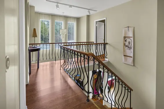 4582 Woodgreen Court, West Vancouver For Sale - image 17