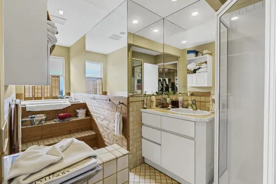 4582 Woodgreen Court, West Vancouver For Sale - image 24