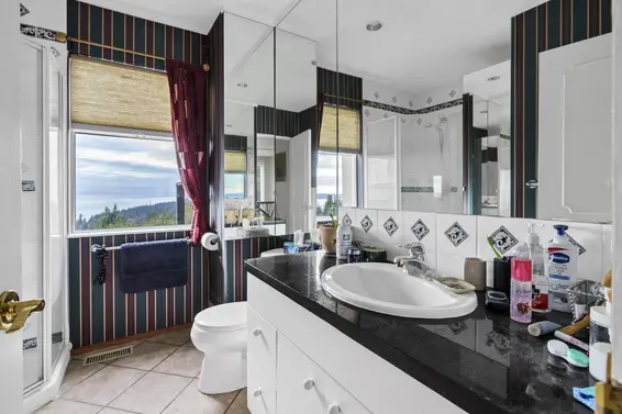 4582 Woodgreen Court, West Vancouver For Sale - image 26