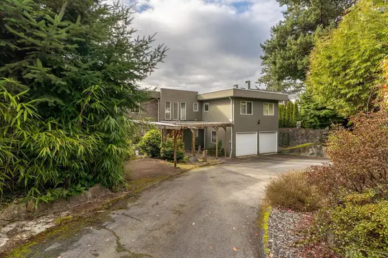 4582 Woodgreen Court, West Vancouver For Sale - image 31