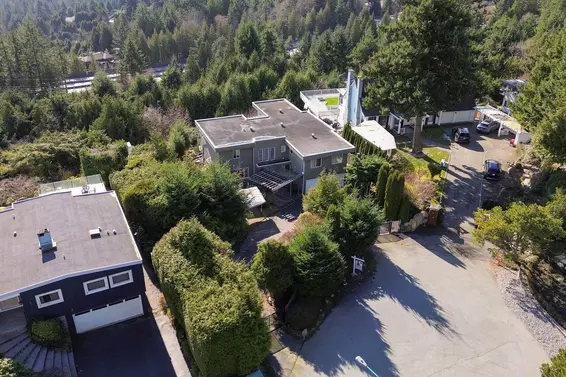 4582 Woodgreen Court, West Vancouver For Sale - image 33