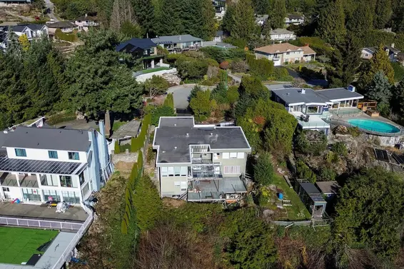 4582 Woodgreen Court, West Vancouver For Sale - image 34