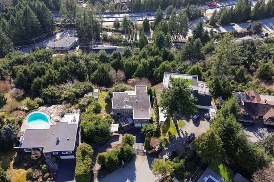 4582 Woodgreen Court, West Vancouver For Sale - image 37