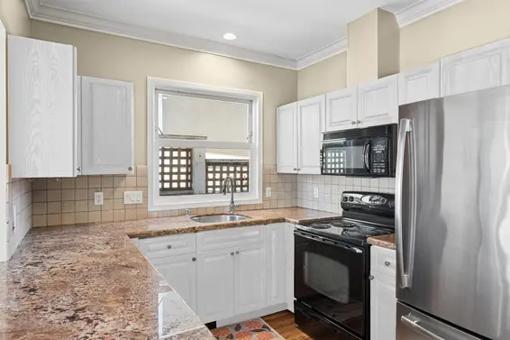408 East 2nd Street, North Vancouver For Sale - image 13