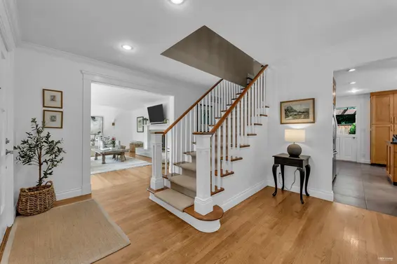 4442 Regency Place, West Vancouver For Sale - image 11