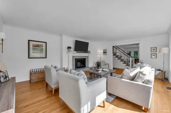 4442 Regency Place, West Vancouver For Sale - image 8