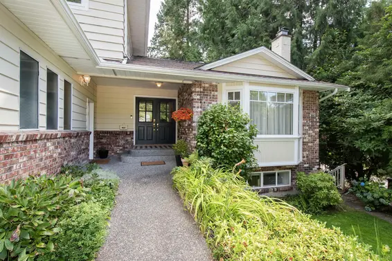4594 Teviot Place, North Vancouver For Sale - image 2