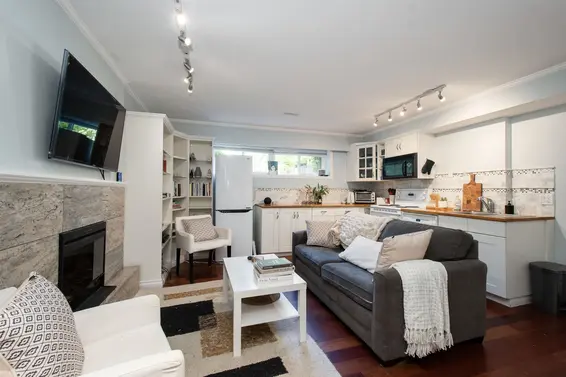 4594 Teviot Place, North Vancouver For Sale - image 37