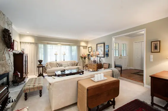 4594 Teviot Place, North Vancouver For Sale - image 4