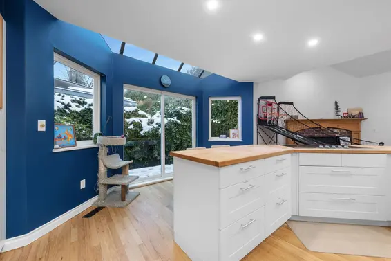 6755 Dufferin Avenue, West Vancouver For Sale - image 23