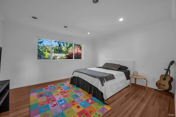 310 Macbeth Crescent, West Vancouver For Sale - image 17