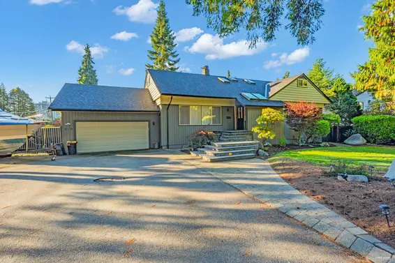 310 Macbeth Crescent, West Vancouver For Sale - image 2