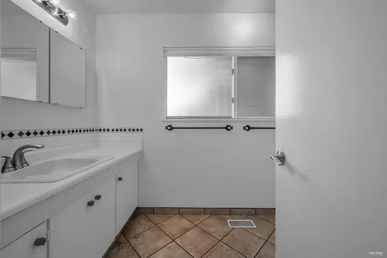310 Macbeth Crescent, West Vancouver For Sale - image 28