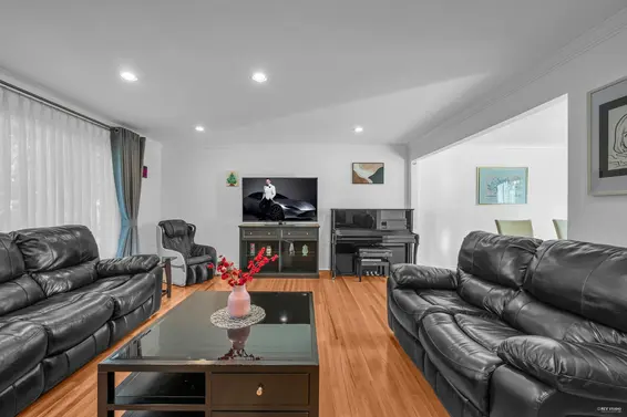 310 Macbeth Crescent, West Vancouver For Sale - image 3