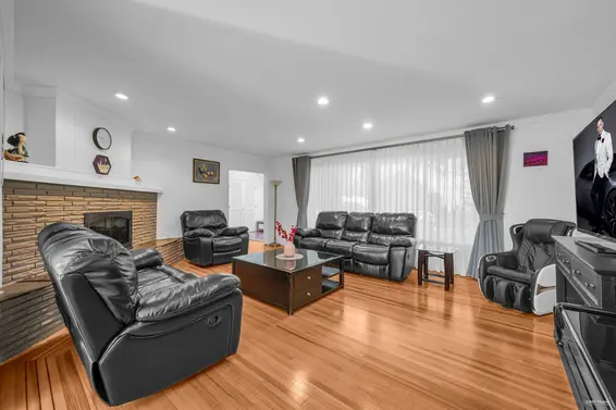 310 Macbeth Crescent, West Vancouver For Sale - image 6