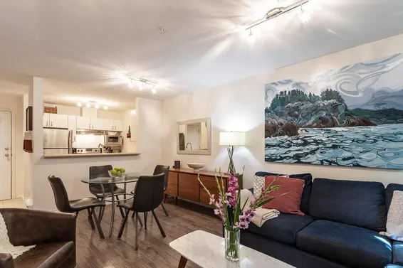 103 175 East 10th Street, North Vancouver For Sale - image 3