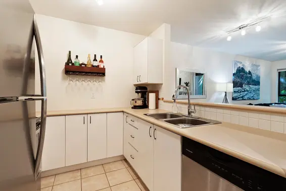 103 175 East 10th Street, North Vancouver For Sale - image 6