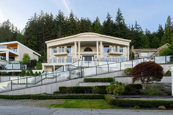 1095 Millstream Road, West Vancouver For Sale - image 2