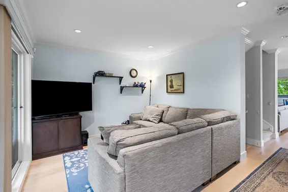1121 St. Andrews Avenue, North Vancouver For Sale - image 2