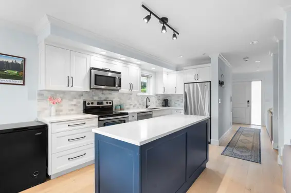 1121 St. Andrews Avenue, North Vancouver For Sale - image 4
