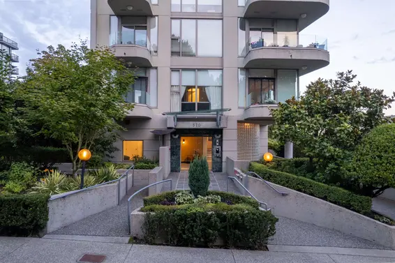 502 570 18th Street, West Vancouver For Sale - image 3