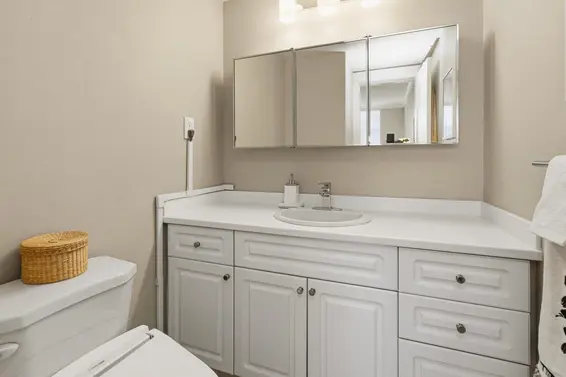 704 114 West Keith Road, North Vancouver For Sale - image 18