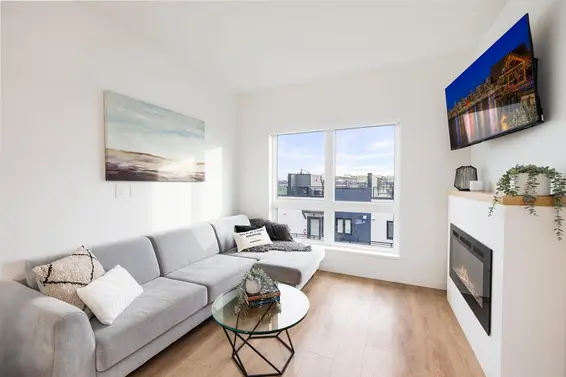 444 545 East 2nd Street, North Vancouver For Sale - image 10