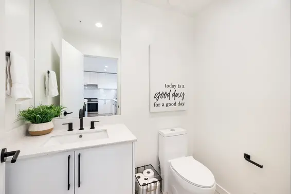 444 545 East 2nd Street, North Vancouver For Sale - image 13